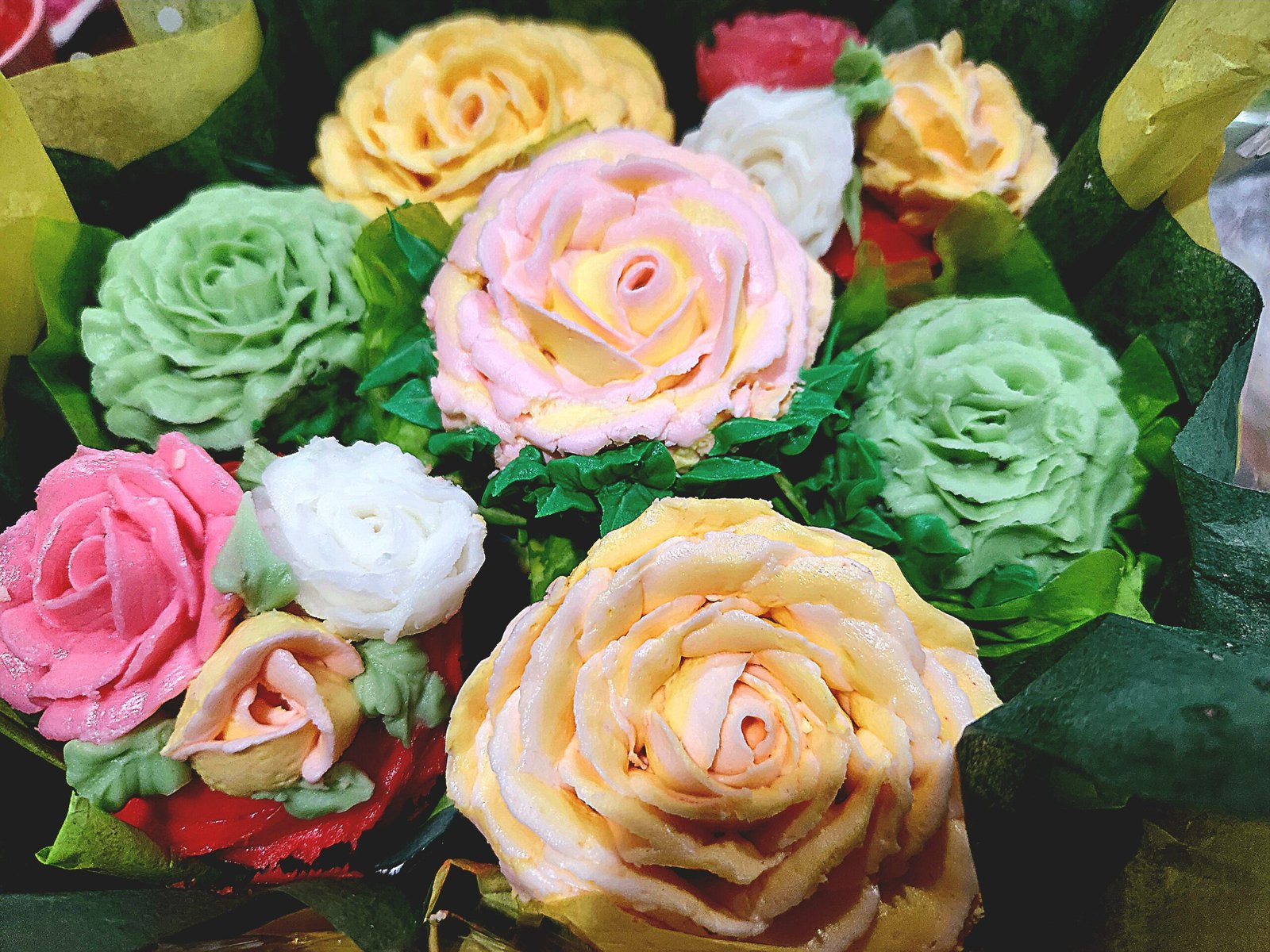 7 cupcake bouquet 3 7 cupcake bouquet - Image 3