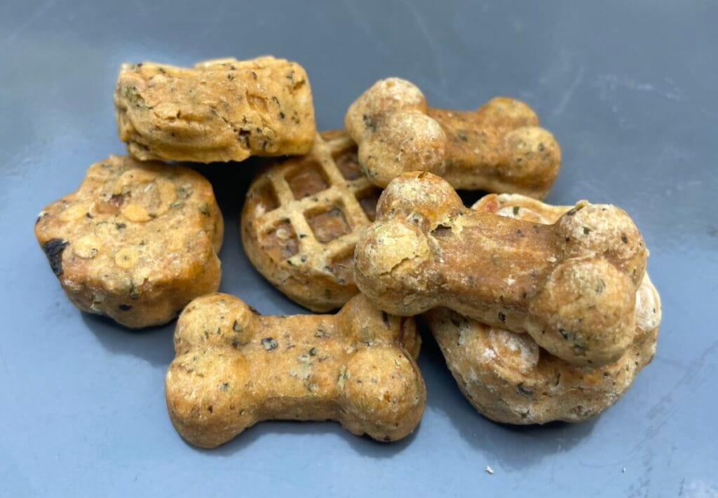 Pizza Dog Treat (11 oz)