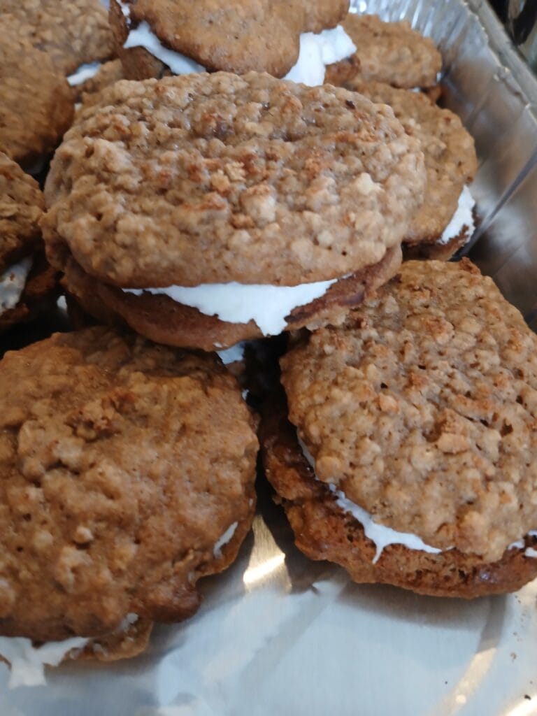 Stuffed Oatmeal Cookies