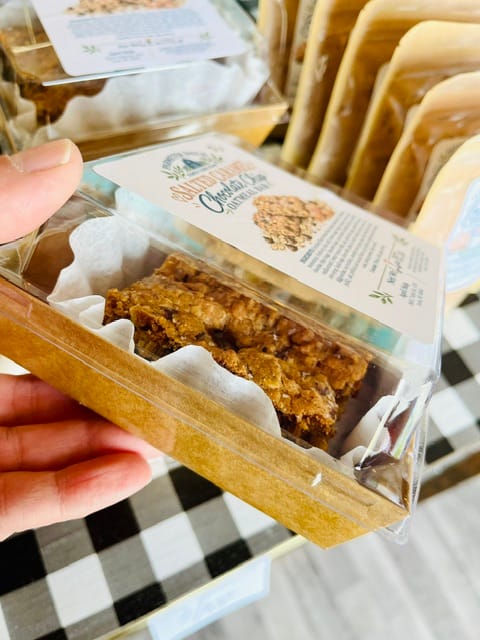 Salted Caramel Chocolate Chip Oatmeal Bars